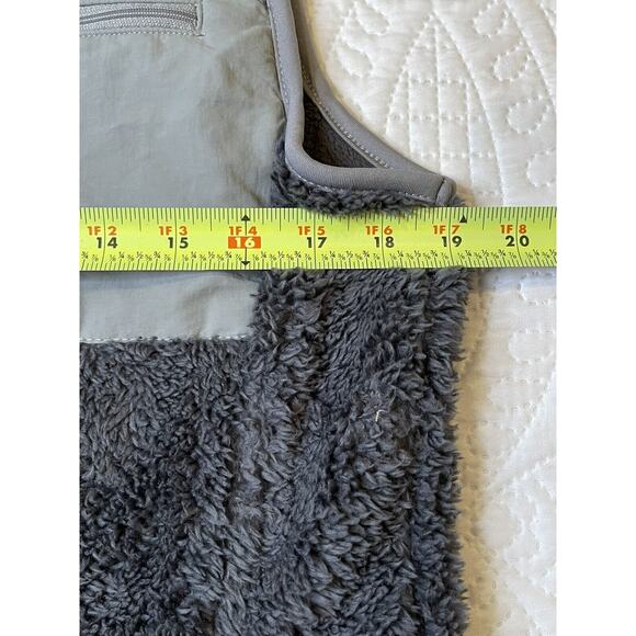 Charles River Apparel Size M Fleece Polyester Vest Grey NWT Monogrammable - Picture 4 of 7